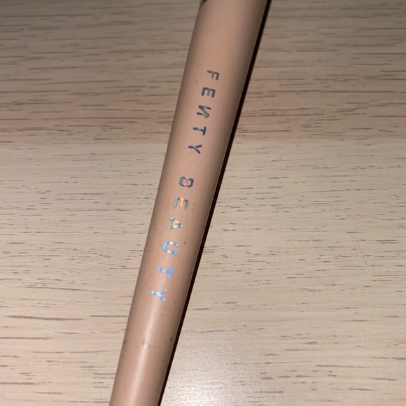 Fenty Beauty Makeup New Fenty Beauty Powder Puff Setting Brush 7